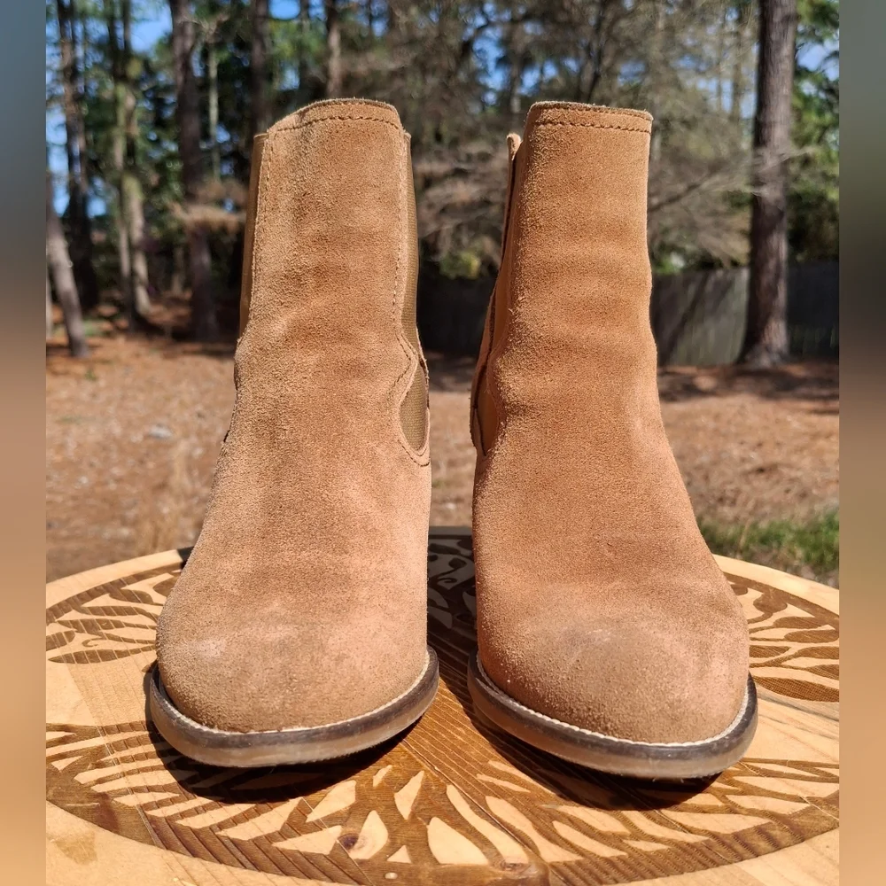 Andre Assous Palmer CognacSuede Wedge Ankle Booties Size 8